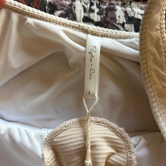 Rylee + Cru Cream One piece swimsuit - Picture 5 of 6